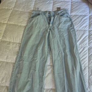 Levi's Women's Straight Leg Jeans in Light Blue